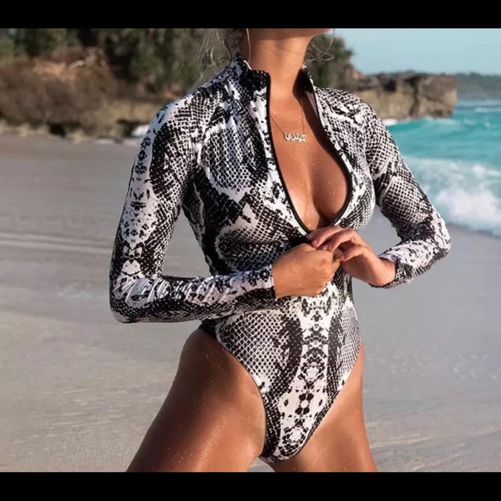 Design Swimsuit - Picture 2 of 11